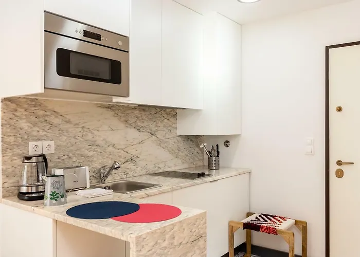 Tito Terrace * Porto